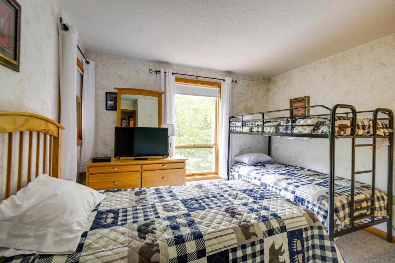 Well-Appointed Lincoln Abode Ski, Swim And Fish! المظهر الخارجي الصورة